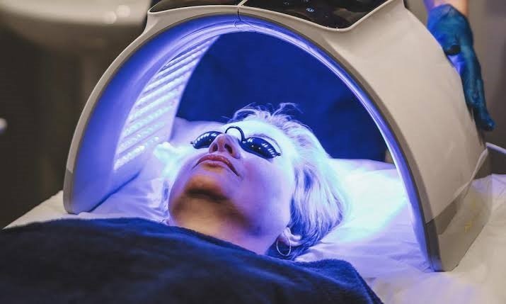 LED Light Therapy treatment in Virginia Beach at Casa Contour